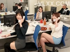 Địt nhau cùng em thư ký vú căng sau giờ tăng ca